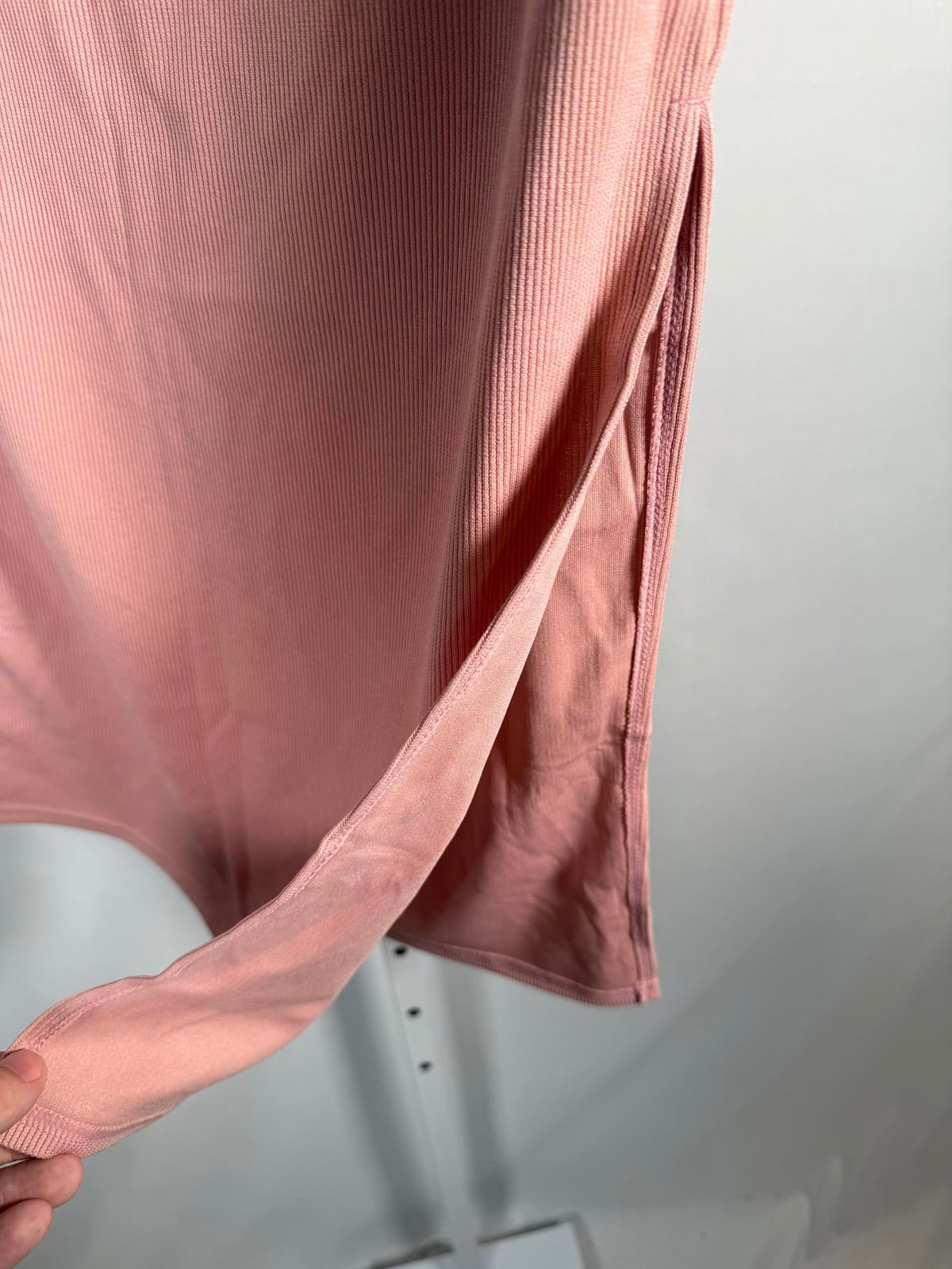 NWT Halara Ribbed High Waisted Bodycon Midi Casual Skirt Mellow Rose Medium