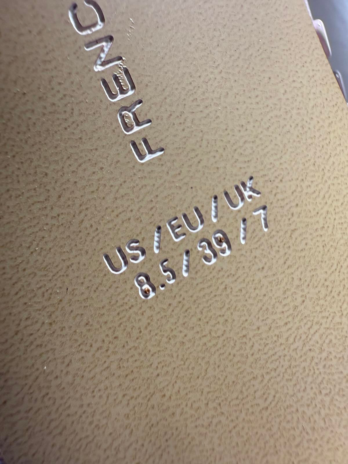 French Connection Women's Forever Studded Pumps - 8.5 W/BOX