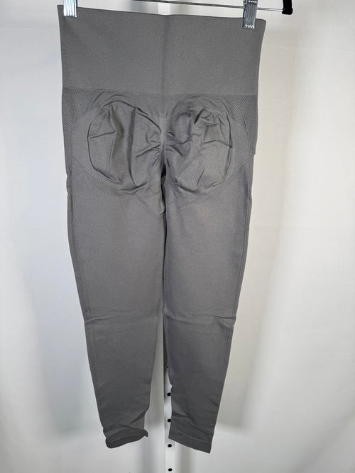 NWT Halara Seamless Flow High Waisted Booty Scrunch Yoga Leggings 7/8 Length M