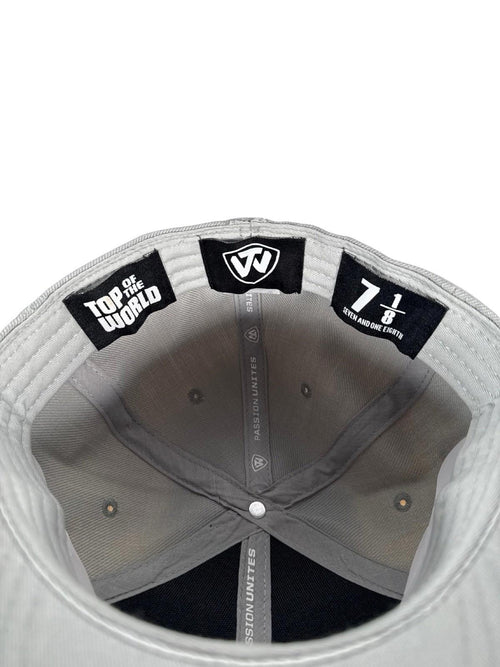 Top Of The World FLORIDA GATORS HAT fitted Size 7 5/8 Grey & White Gator