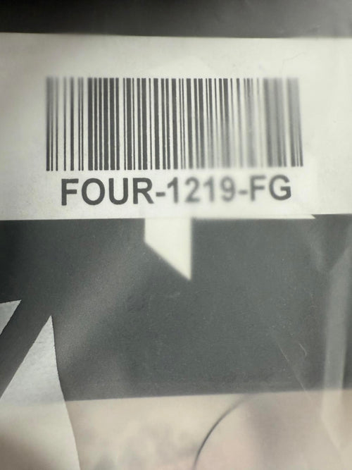 NWT Fourlaps Arc Short Pink Clouds Size M