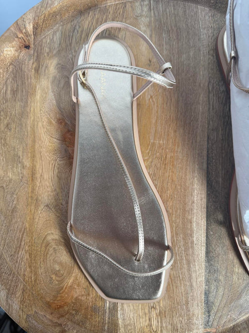 Kaanas Alayta Sandal Gold Size 11 NIB