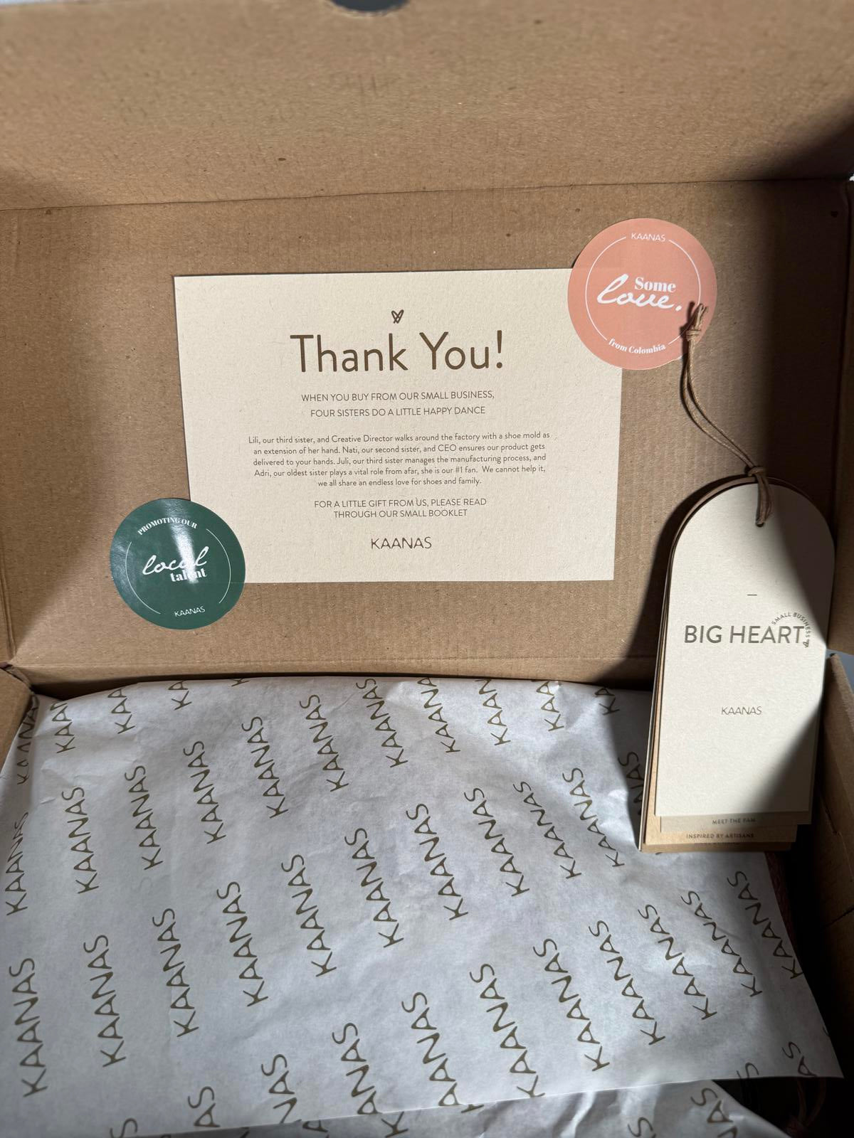 Kaanas Eagle Wrap Heels Pink Size 10 New in Box