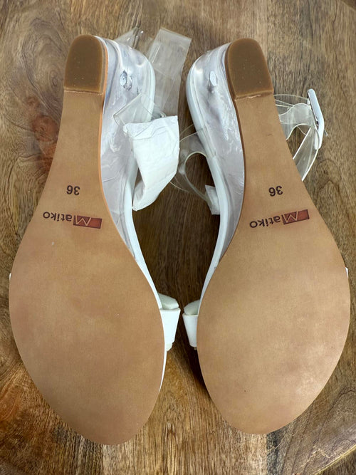 NIB Matiko Heely Shoe in Clear White Size 6