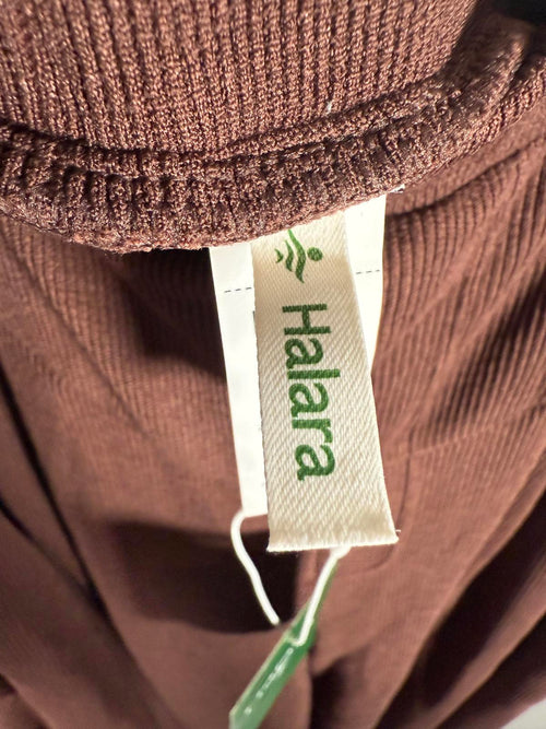 NWT Halara Ribbed High Waisted Pocket Barrel Leg Work Chestnut Size Small