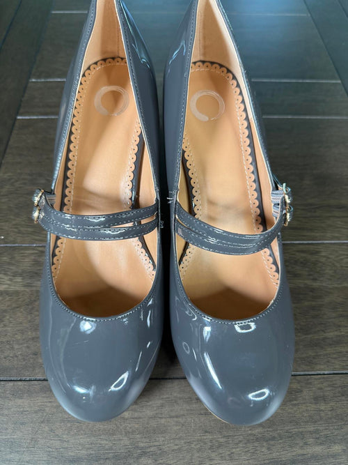 Women's Journee Collection Wendy Mary Jane Pumps Size 9 NWT