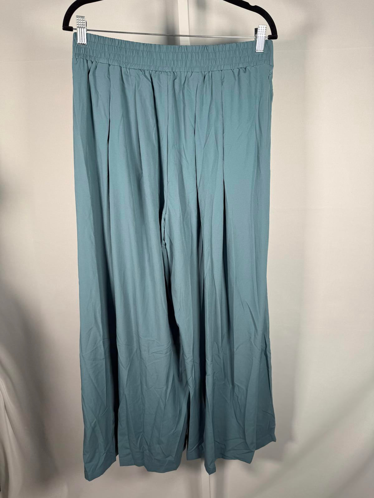 NWT Halara Breezeful High Waist Shirred Flowy Palazzo Casual Pants Stone Blue, M