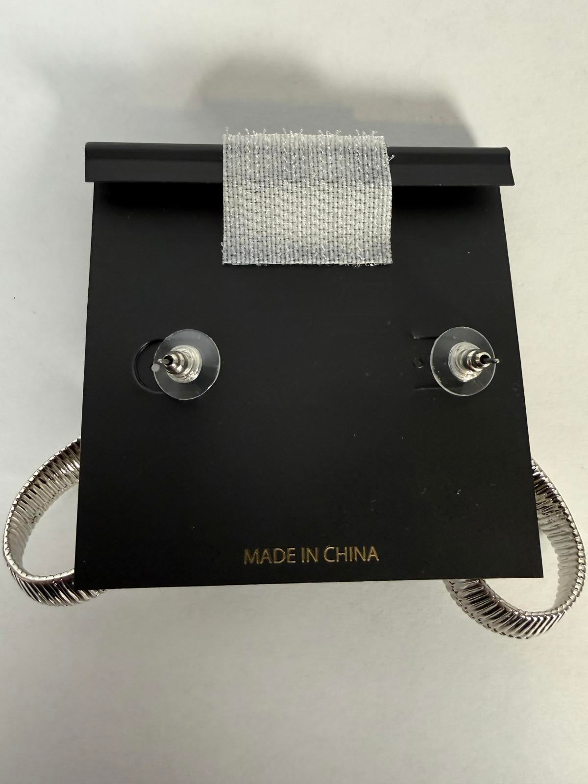 NWT nOir Jewelry Silver Loop Earrings