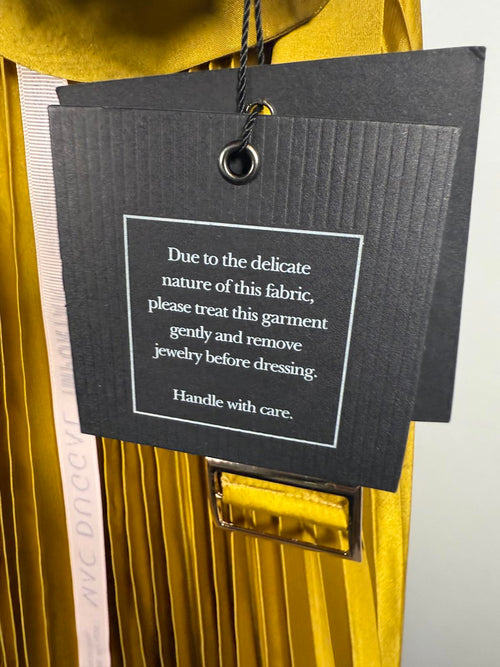 NWT Mac Duggal 26483 Pleated Capsleeve with Belt Dress Size 6