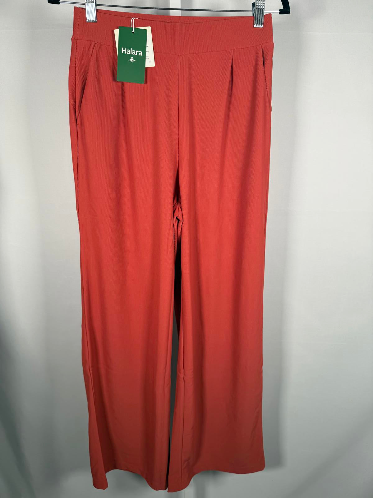 NWT Halara High Waisted Body Sculpt Waist-Slimming Micro Waffle Work Pant Red S