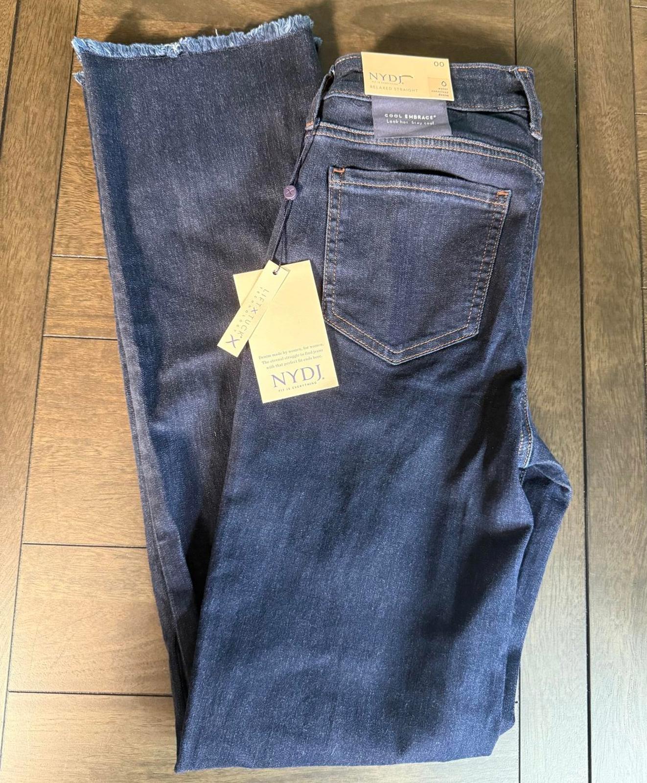 NYDJ Relaxed Straight Cool Embrace LiftXTuck Tehnology in Magical. Size 00 NWT