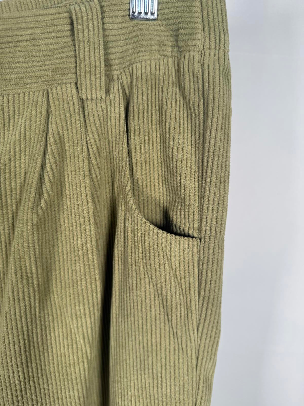 NWT Halara Mid Rise Zipper Pocket Corduroy Casual Pants Fresh Grass Green Size M