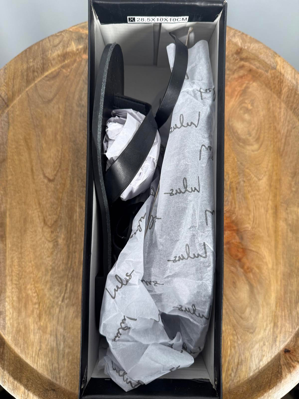 Lulus Maire Black Lace-Up Flat Thong Sandals - 5 NWB