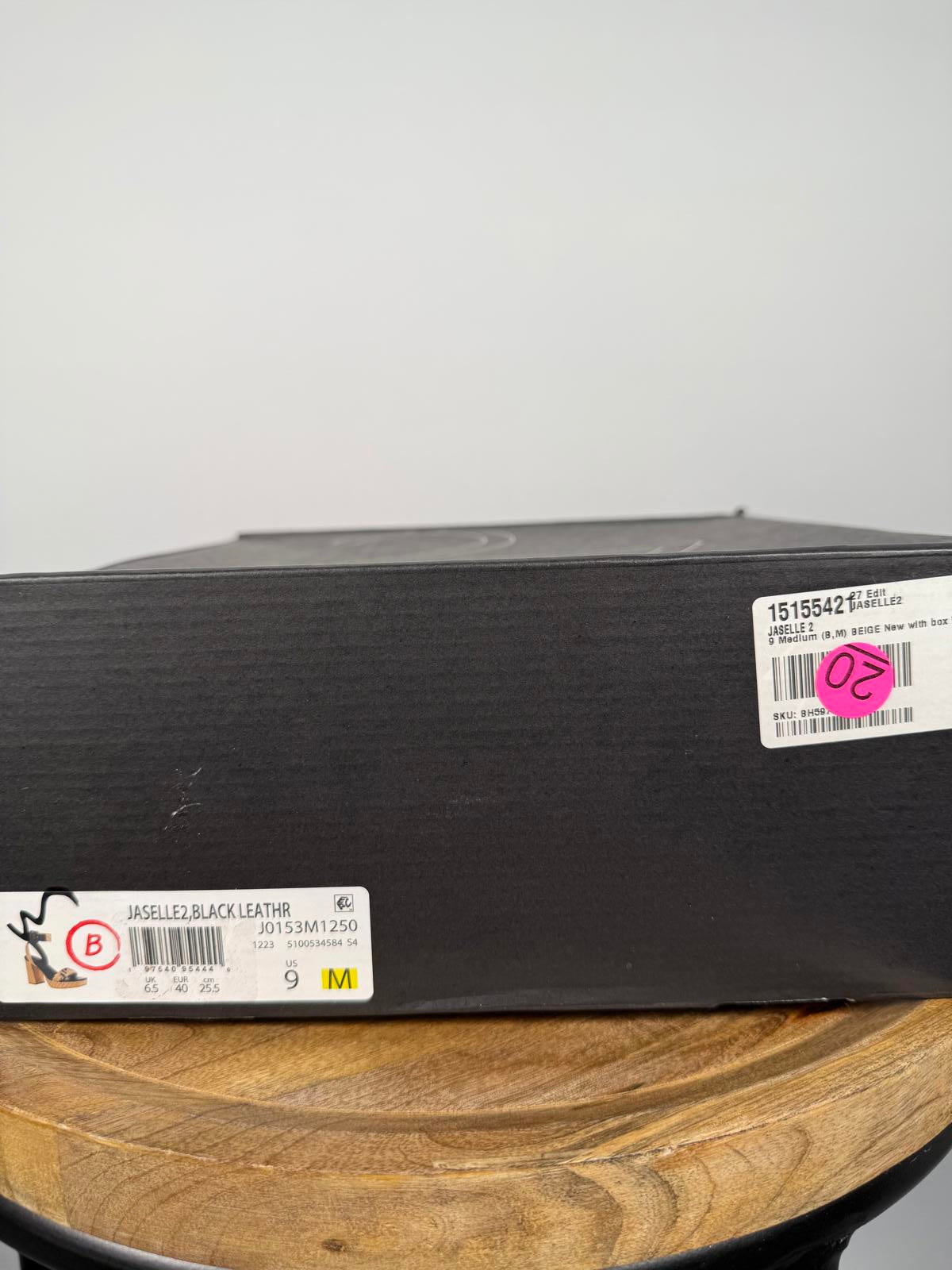 27 EDIT Naturalizer Jaselle Ankle Strap Platform Sandal Size 9 NWB