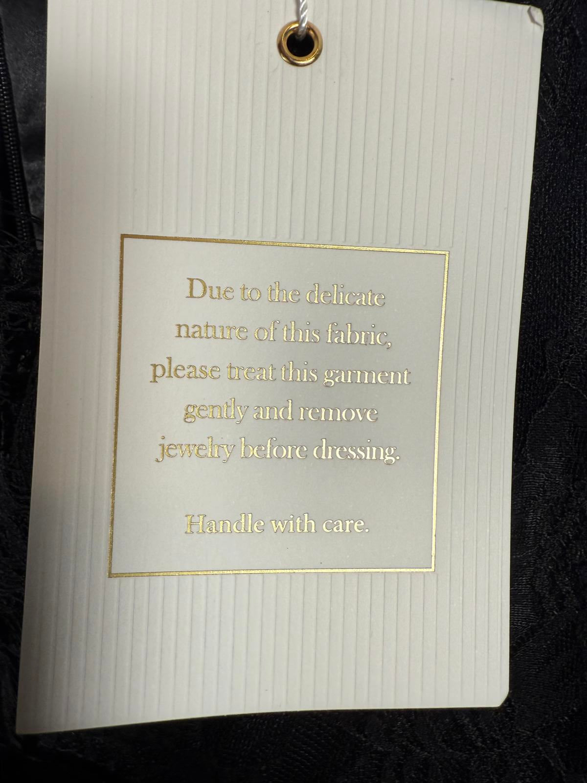 NWT Mac Duggal 49794 Black Long Sleeve Deep V Lace Babydoll Dress Size 4