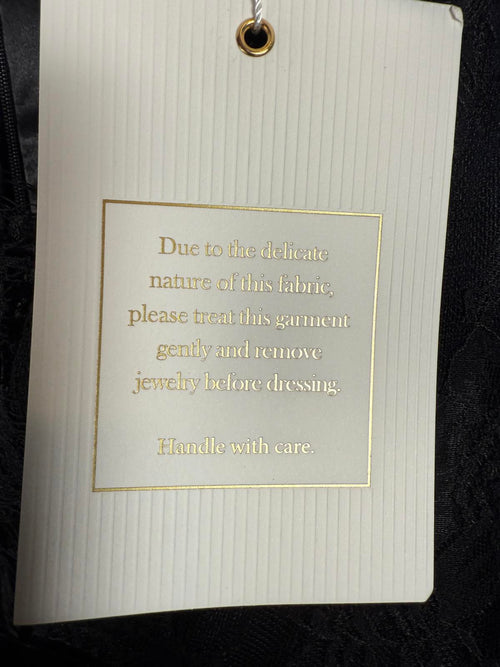 NWT Mac Duggal 49794 Black Long Sleeve Deep V Lace Babydoll Dress Size 4