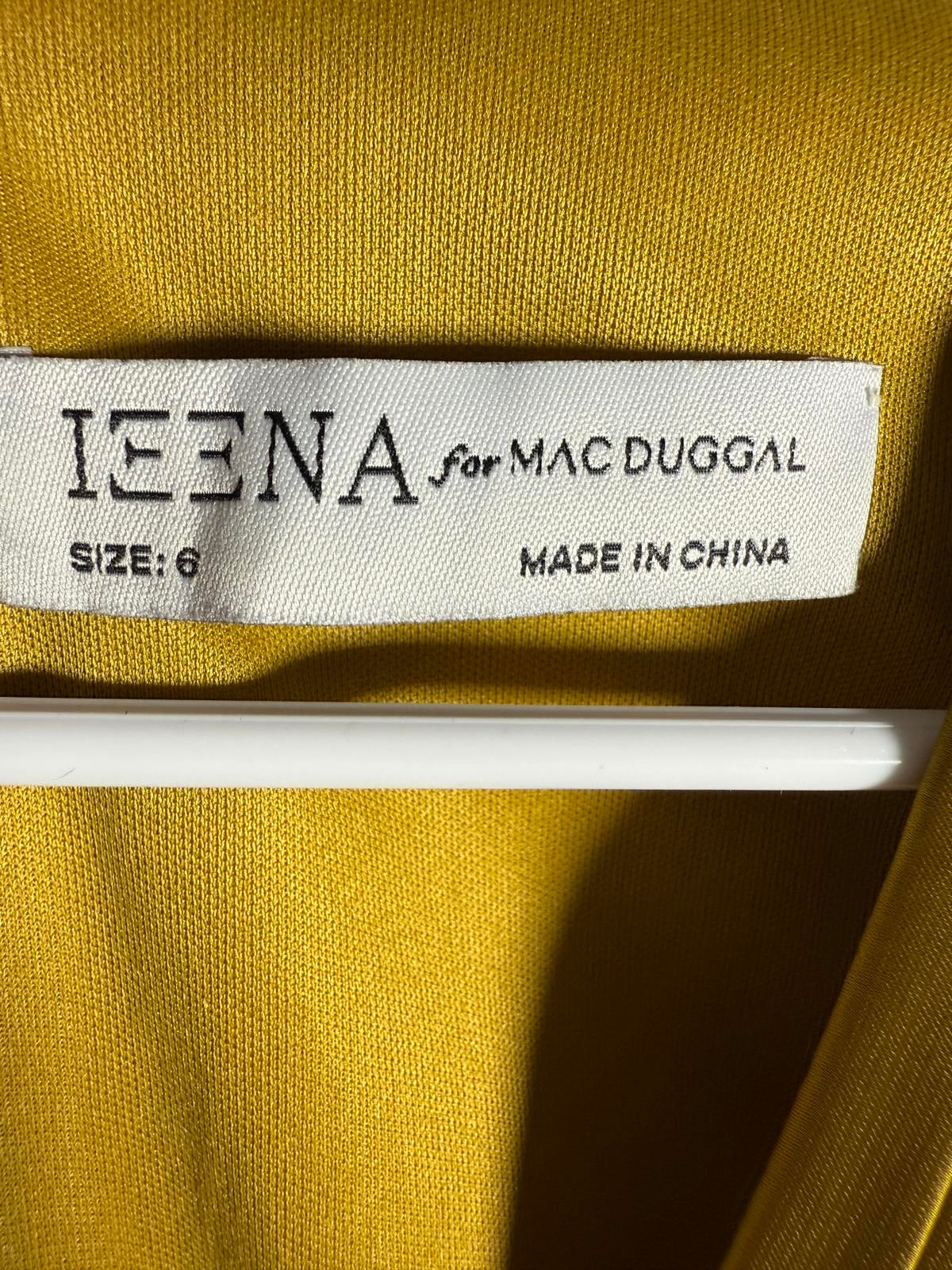 NWT Mac Duggal Apparel Green Pleated Cap Sleeve Belted A Line Dress Size 6