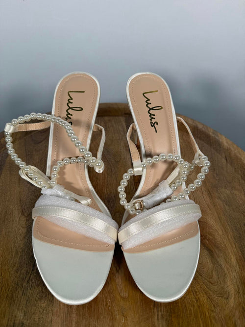 Lulus Leaah White Satin Pearl Lace-Up High Heel Sandals - 11 NWB