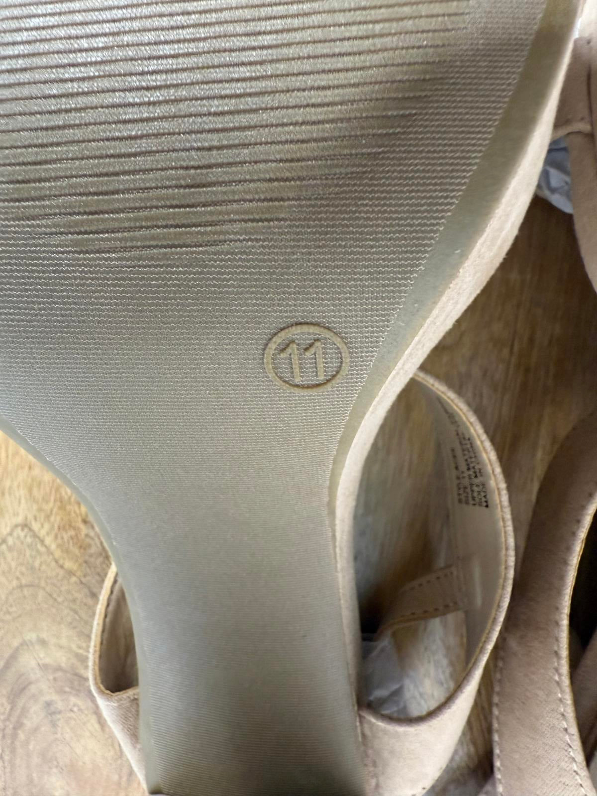 Lulus Acee Natural Suede Platform Heels - 11 NWB