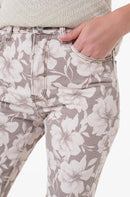 Guess Jeans Party Time Tan Size 28x29 NWT