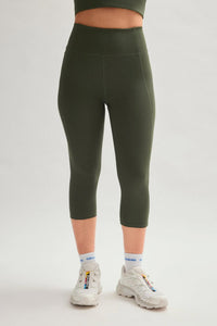 NWT Girlfriend Collective Terrace Compressive High-Rise Capri S