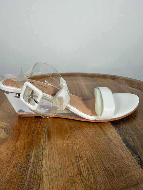 NIB Matiko Heely Shoe in Clear White Size 6