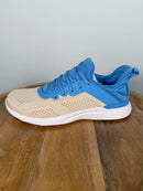 NIB APL Women's Coastal Blue Beach White TechLoom Tracer Sneakers Size 7.5