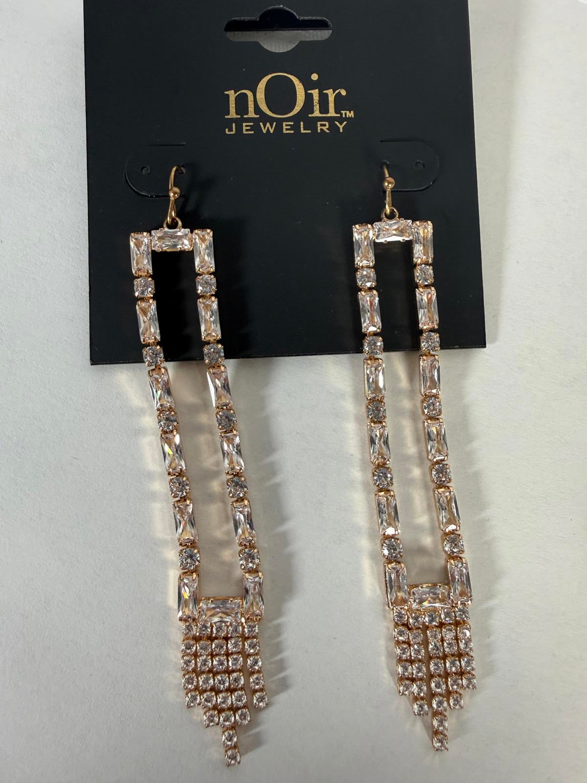 NWT nOir Jewelry Crystal Drop Earrings