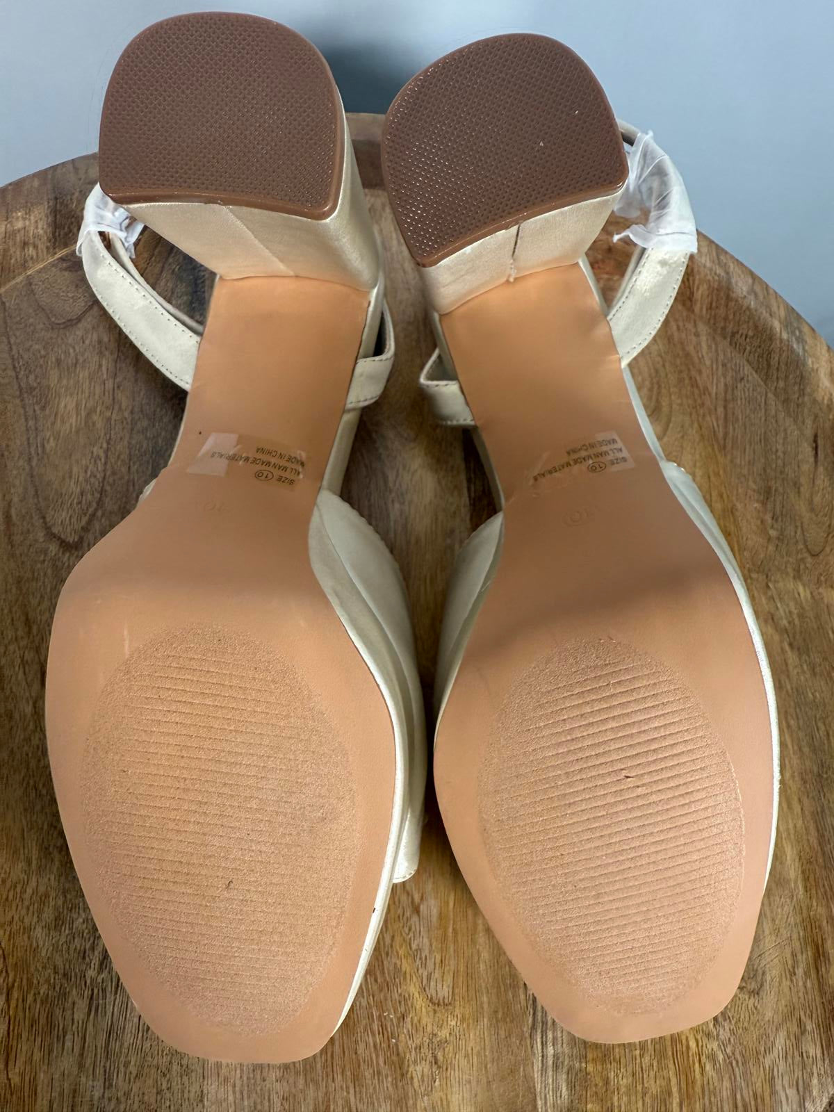 Lulus Women's Platforms With Bow - 10 NWOB