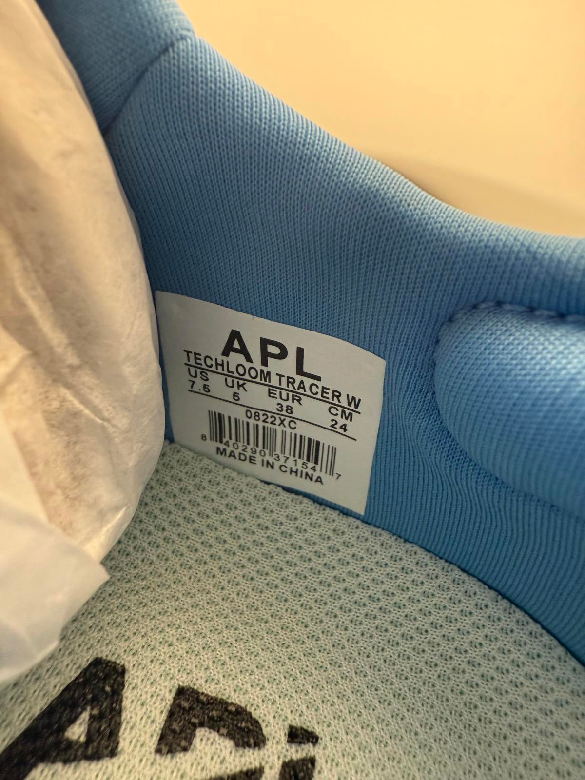 NIB APL Women's Coastal Blue Beach White TechLoom Tracer Sneakers Size 7.5