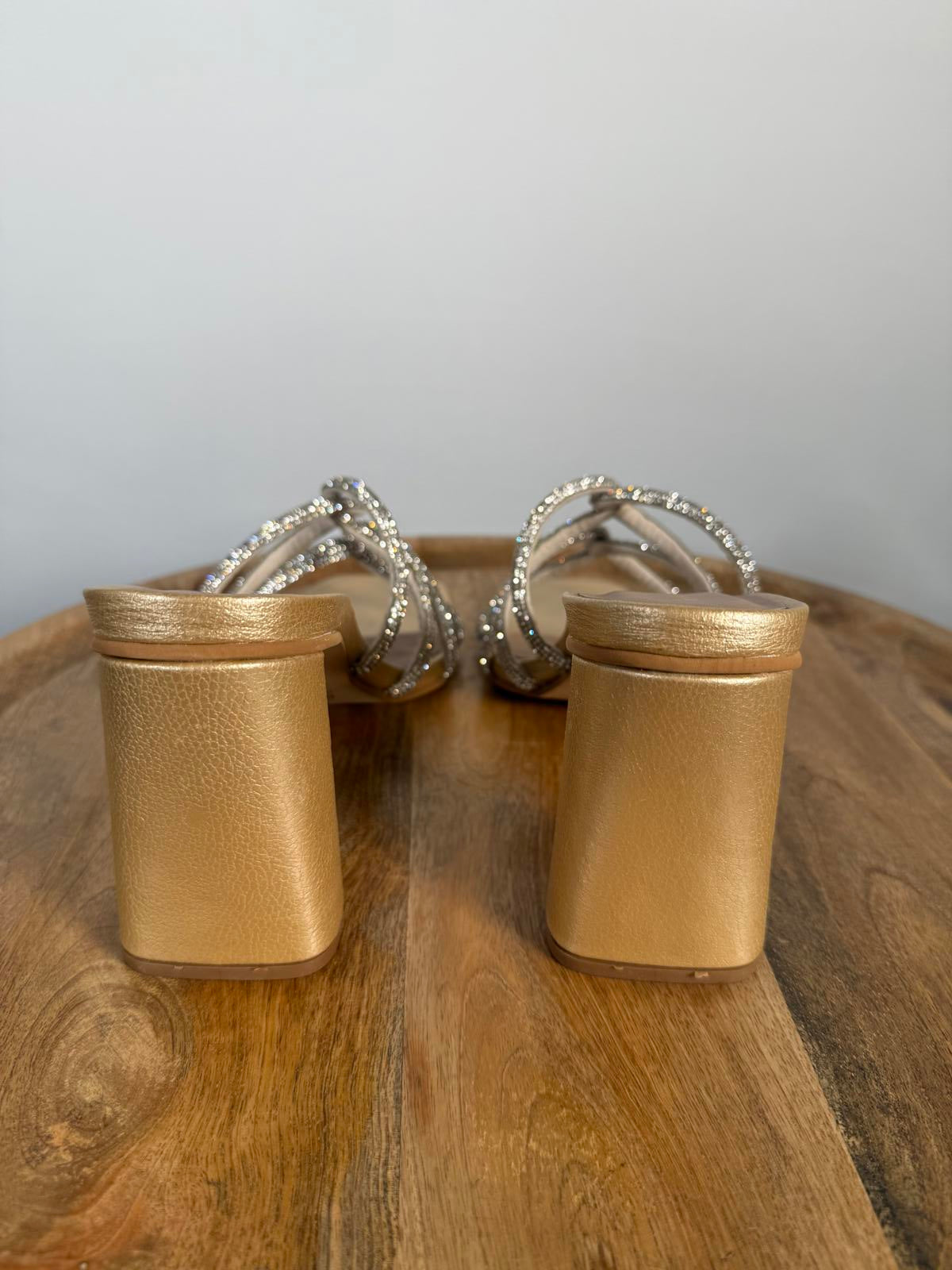 Kaanas Dresden Heel Size 9 NIB