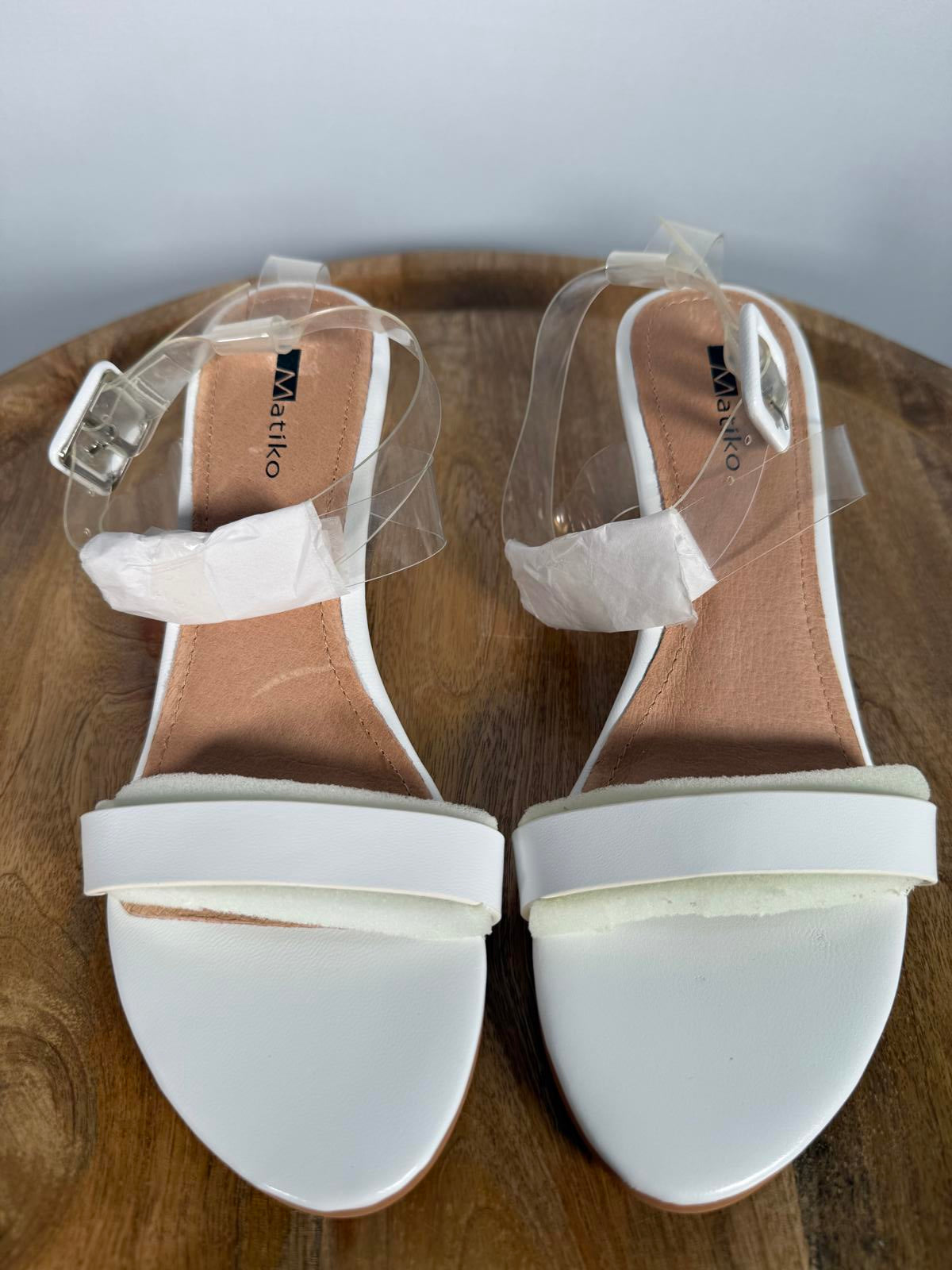 NIB Matiko Heely Shoe in Clear White Size 6