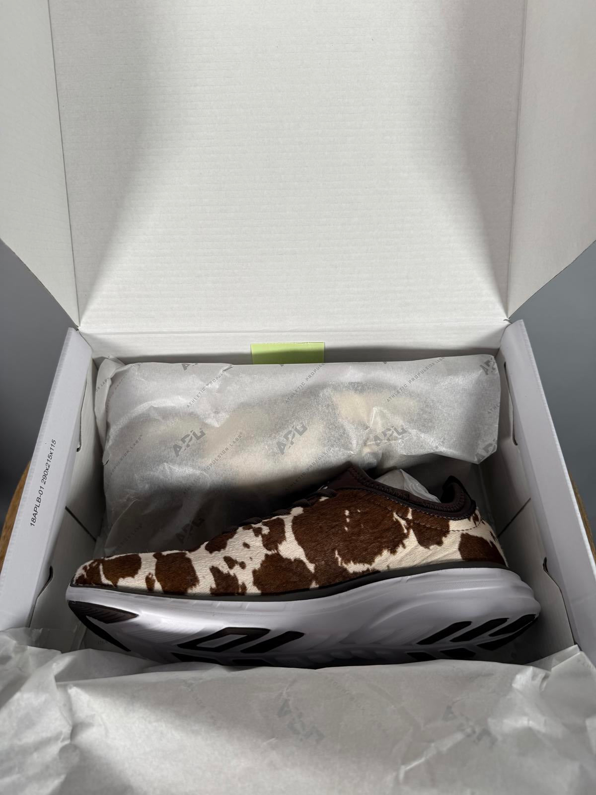 NIB APL Women's Deep Brown White Cow Iconic Phantom Sneakers Size 8