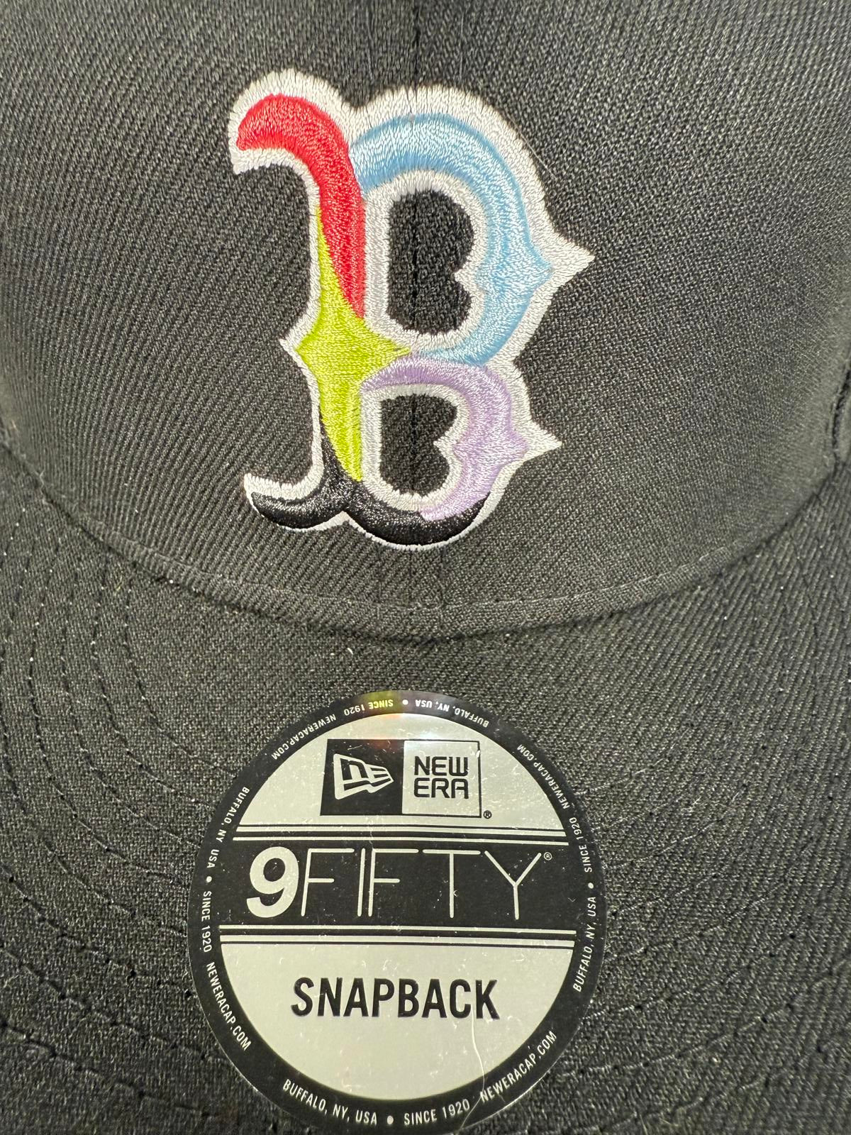 NWT New Era 9FIFTY Boston Red Sox Snapback Hat with Multicolor logo