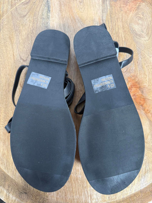 Lulus Maire Black Lace-Up Flat Thong Sandals - 5 NWB