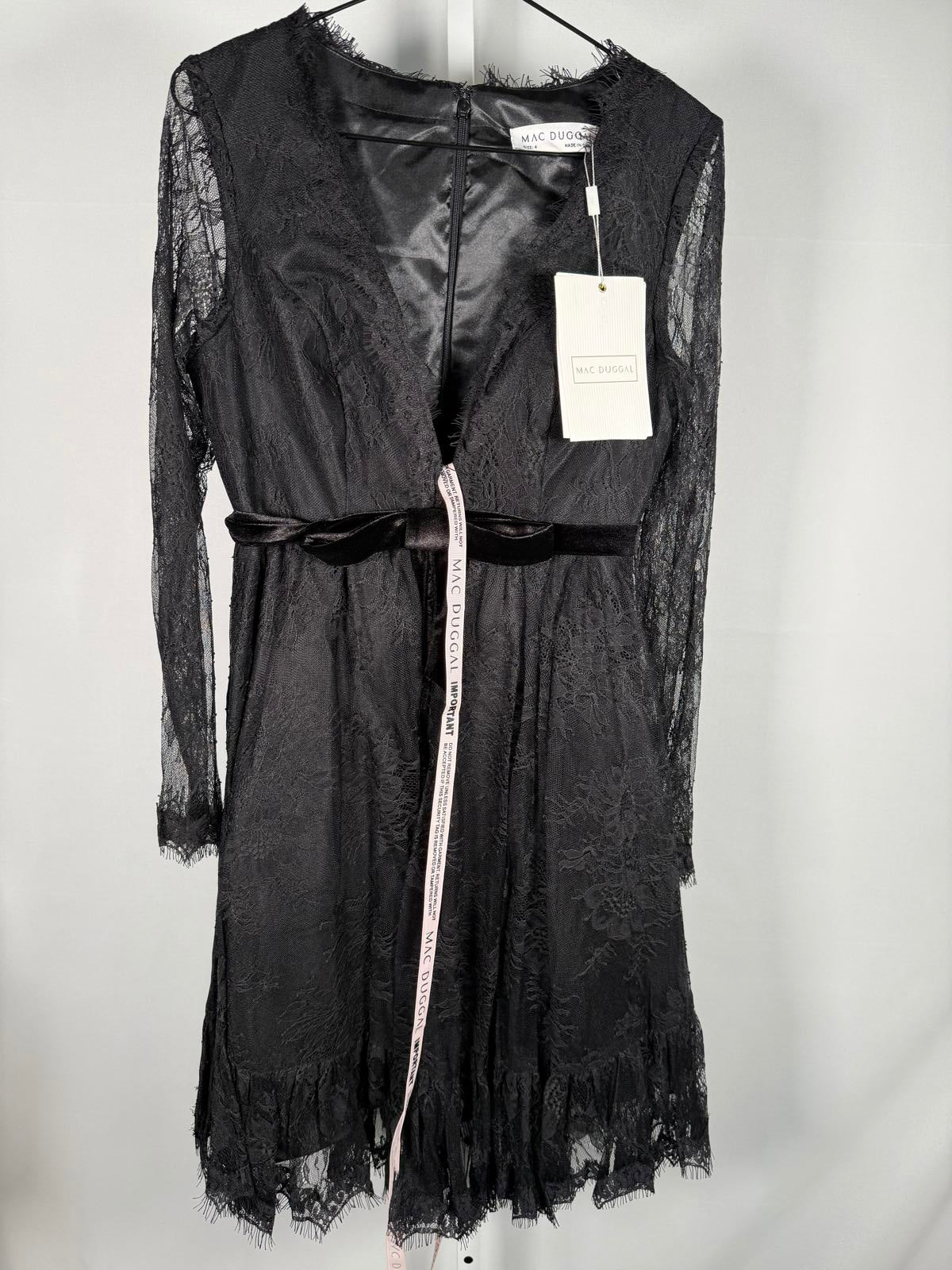 NWT Mac Duggal 49794 Black Long Sleeve Deep V Lace Babydoll Dress Size 4