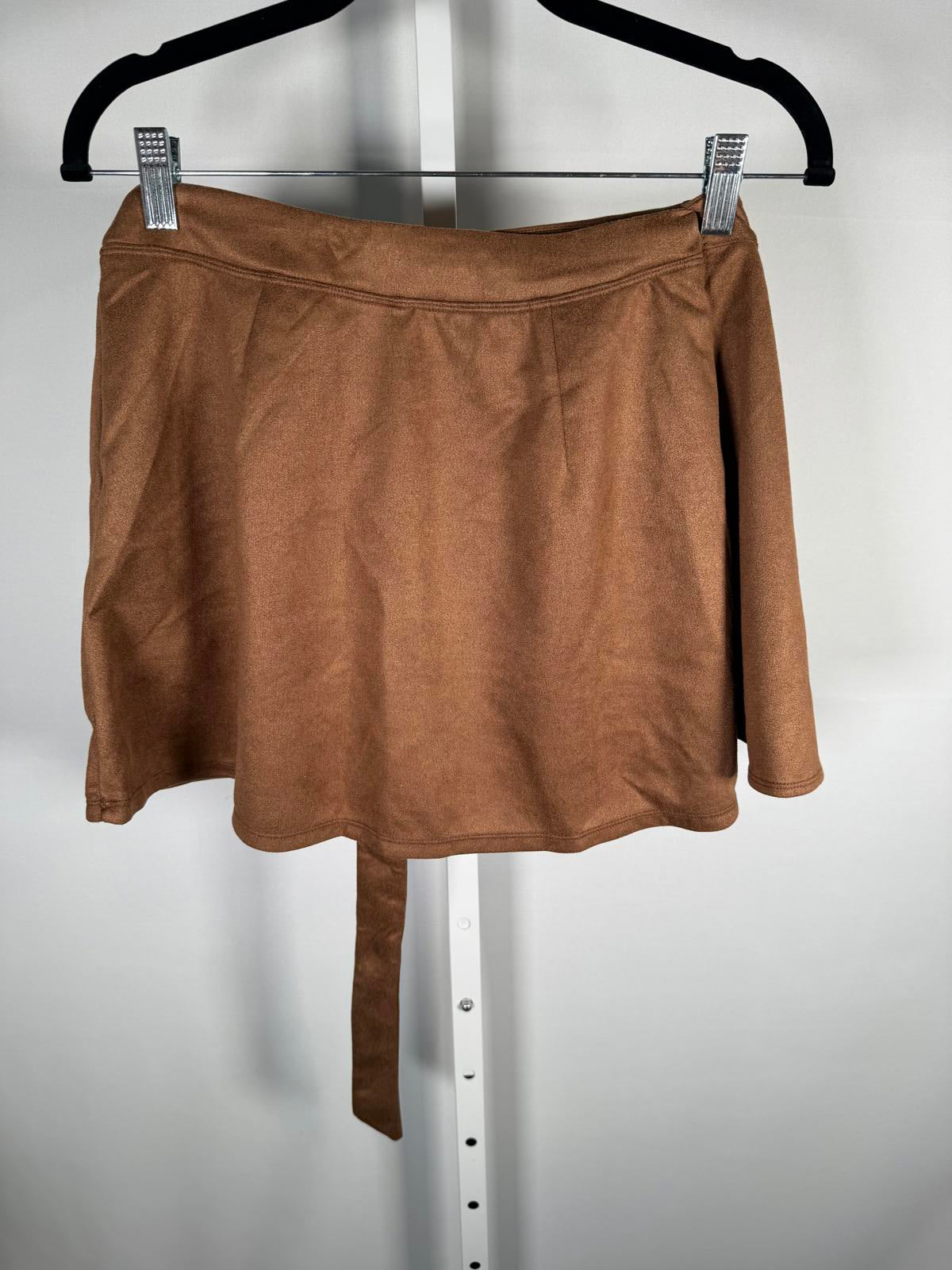 NWT Halara Suede Wrap Side Tie Mini Skirt in Pecan Pie Small