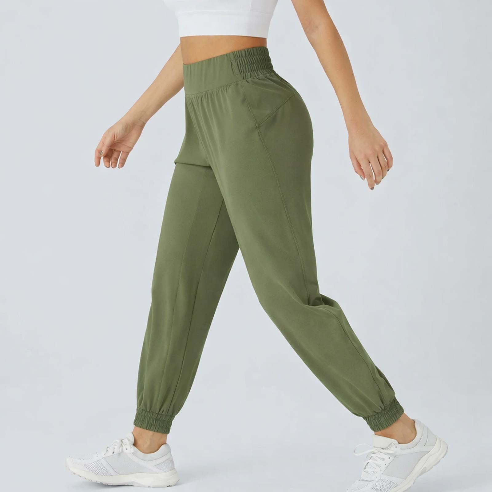 NWT Halara High Waisted Elastic Waistband Hiking Joggers - Small Petite