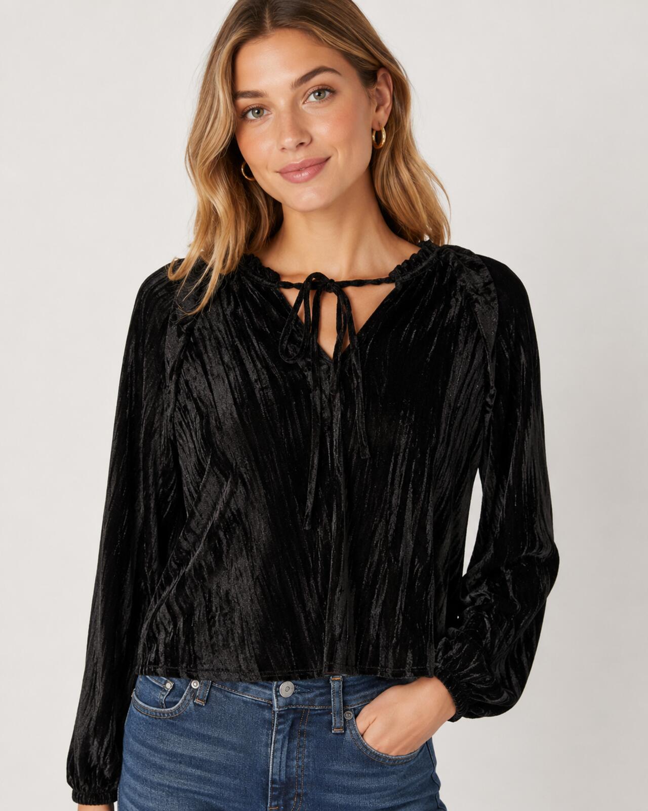 NWT Rachel Parcell Black Velvet Long Sleeve Blouse Women's Size Medium