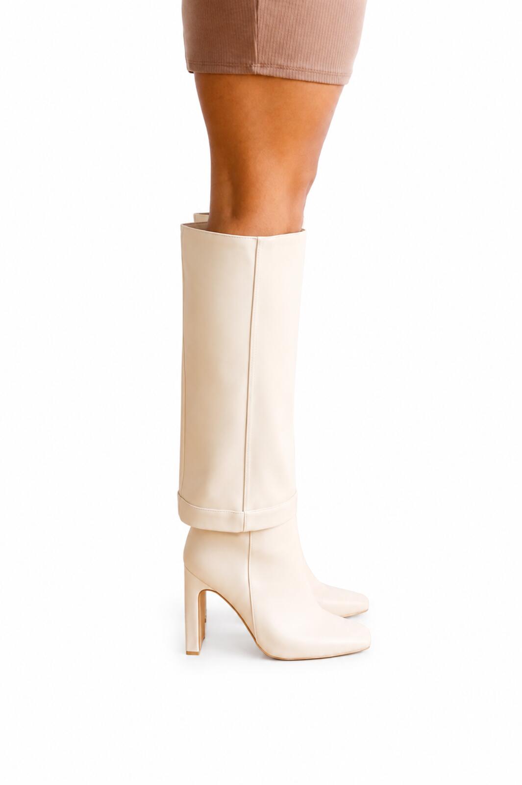 NWT Lulus Lorlia Almond Square Toe Knee High Boots Almond Size 5