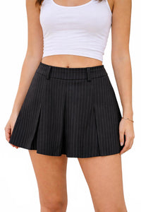NWT Halara Black Pinstripe Pleated 2-in-1 Built-In Shorts Size Small