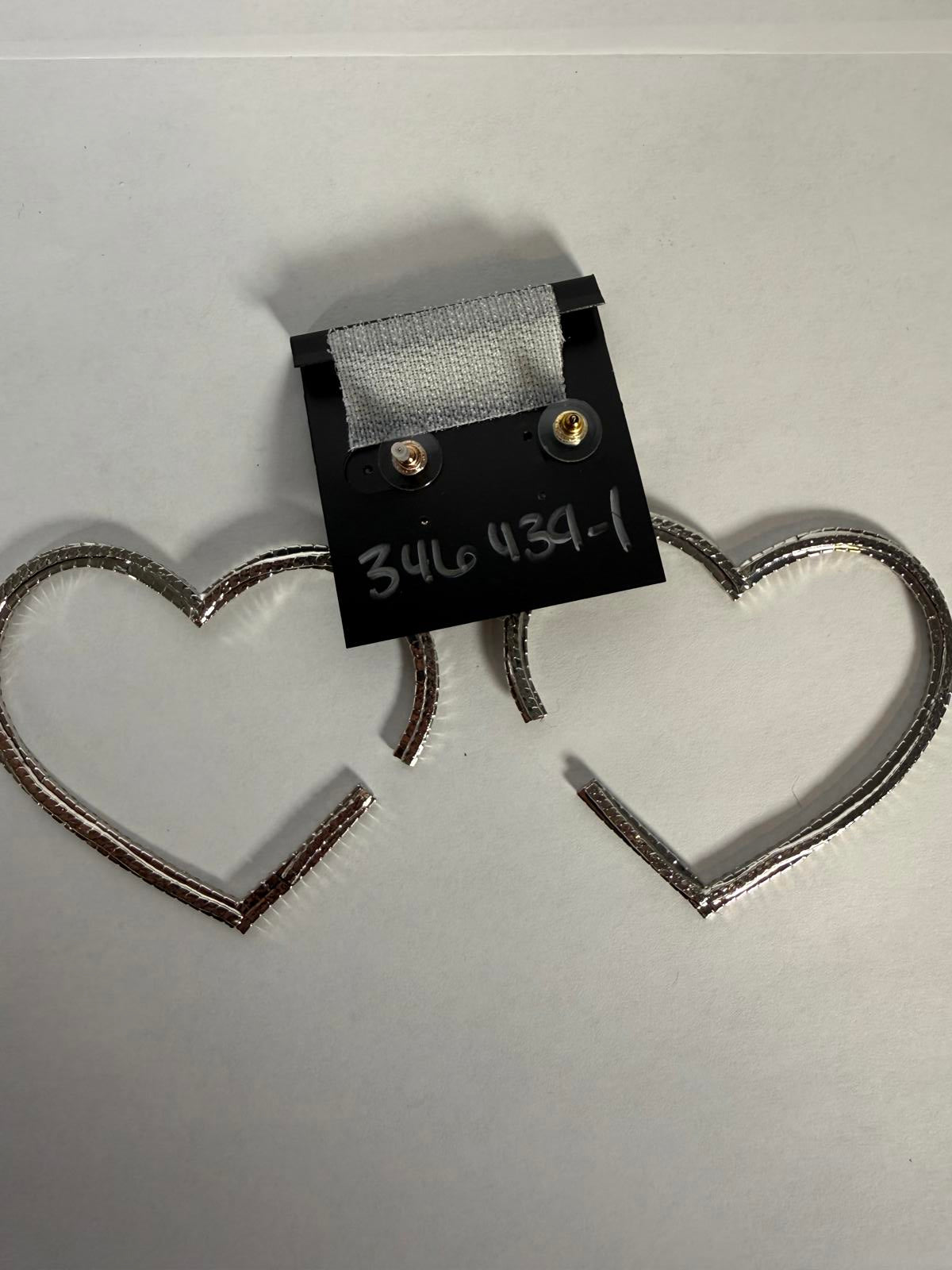 NWT nOir Jewelry Heart Shaped Rhinestone Earrings
