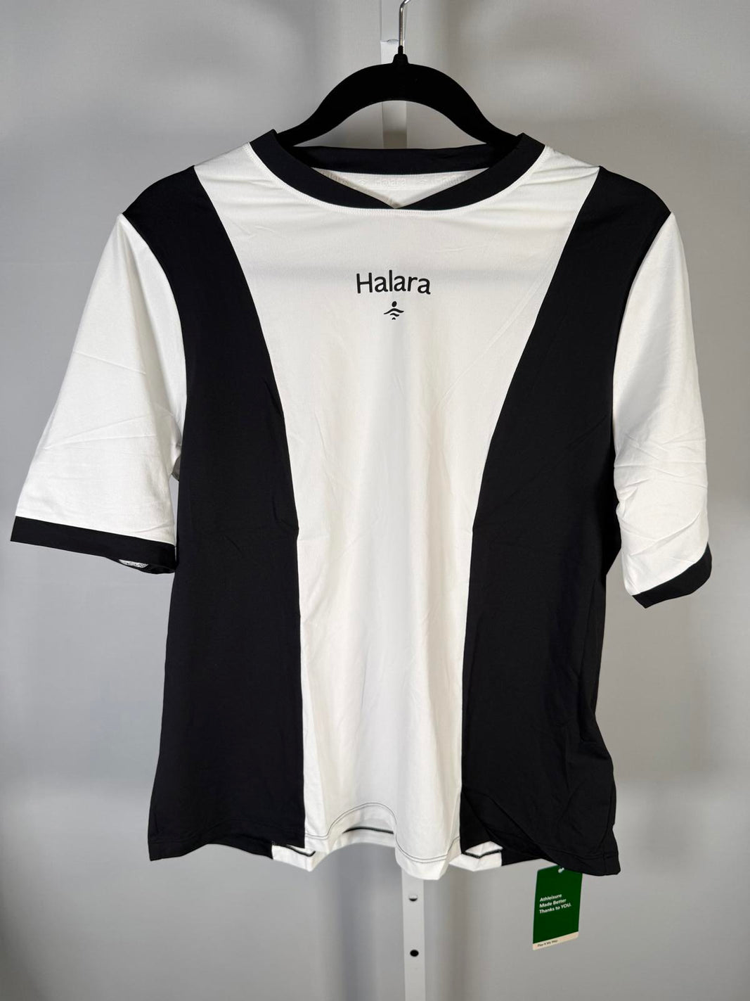 NWT Halara Colorblock Performance Short Sleeve Top – Black/White Size Small