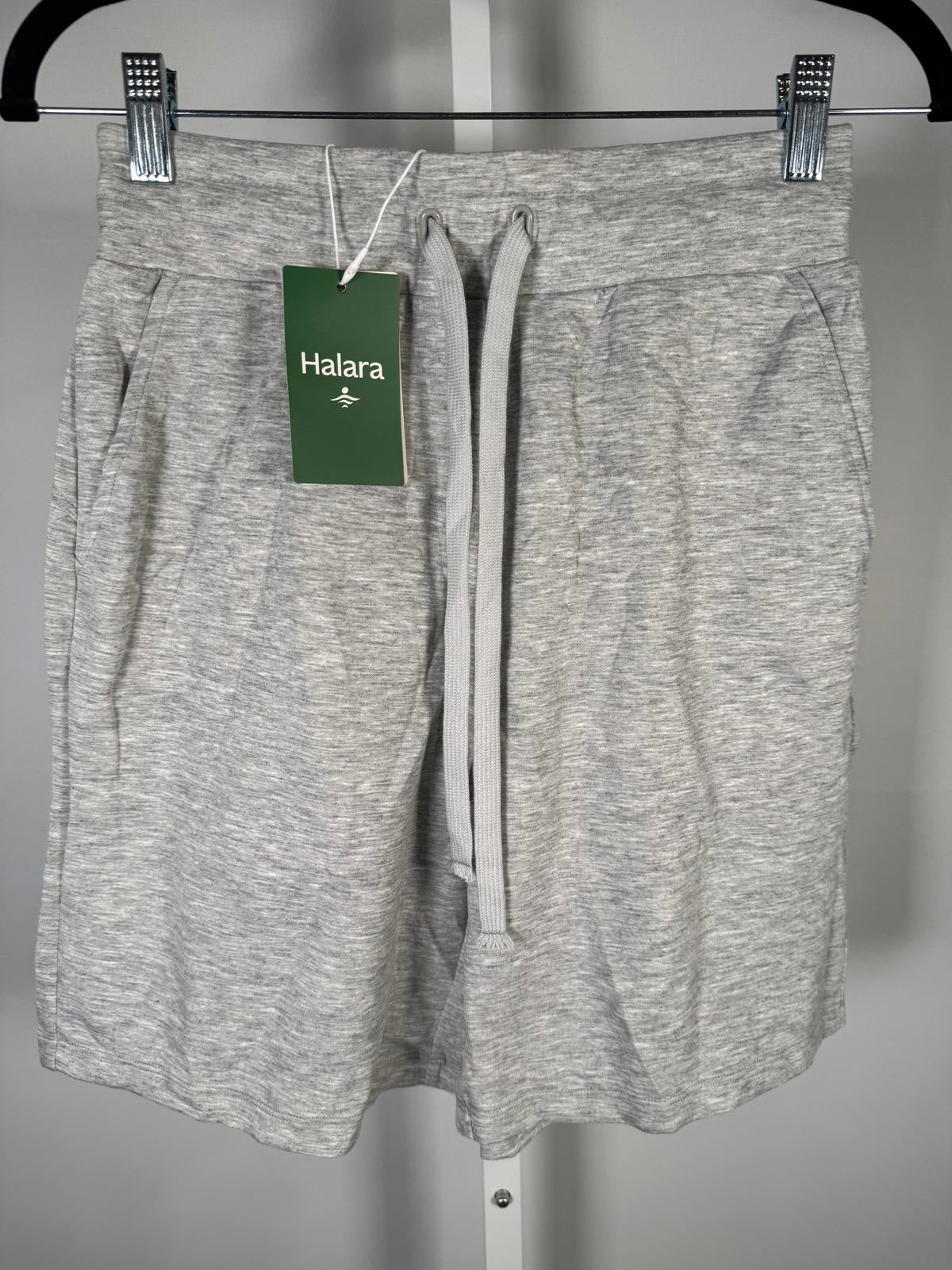 NWT Halara High Waisted Drawstring Pocket Casual Bermuda Shorts Size Small