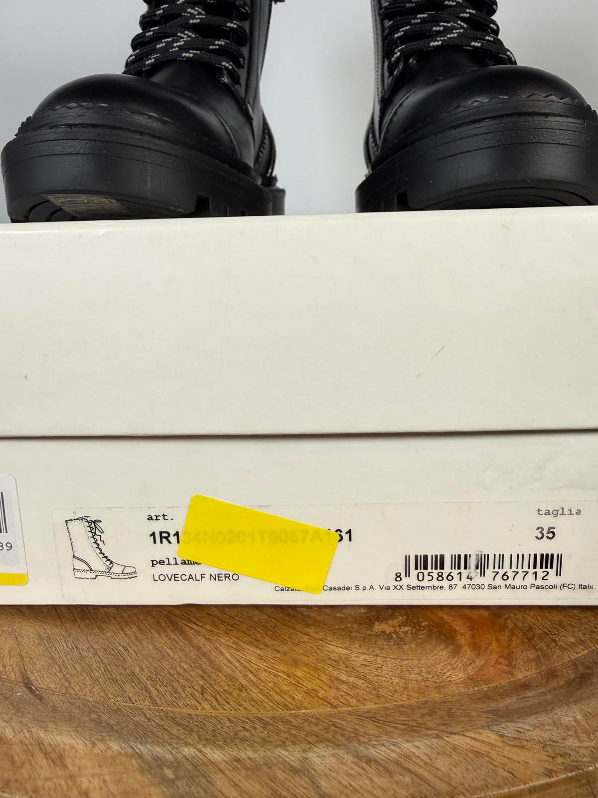 Casadei Love Calf Nero NWB Combat Boot / Lace-Up Leather Boot Women's Size 5