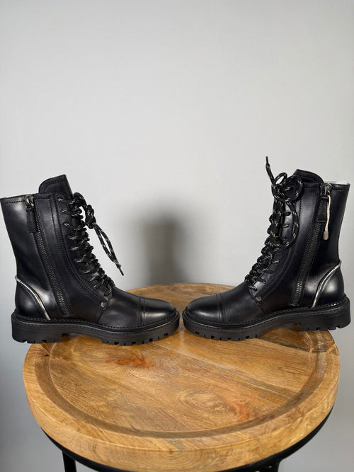Casadei Love Calf Nero NWB Combat Boot / Lace-Up Leather Boot Women's Size 5