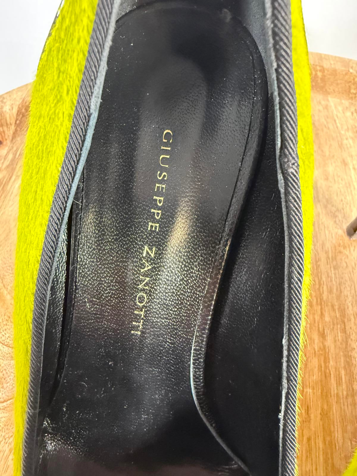 Giuseppe Zanotti Lime Green NWB Suede Black Patent Cap Toe Pointed Pumps Size 5