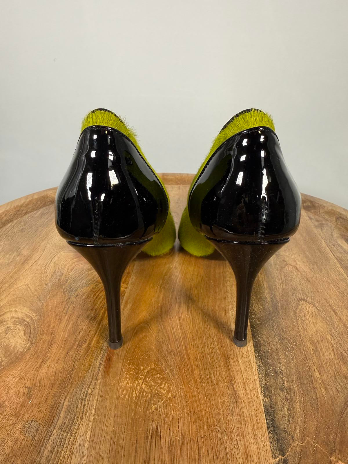Giuseppe Zanotti Lime Green NWB Suede Black Patent Cap Toe Pointed Pumps Size 5