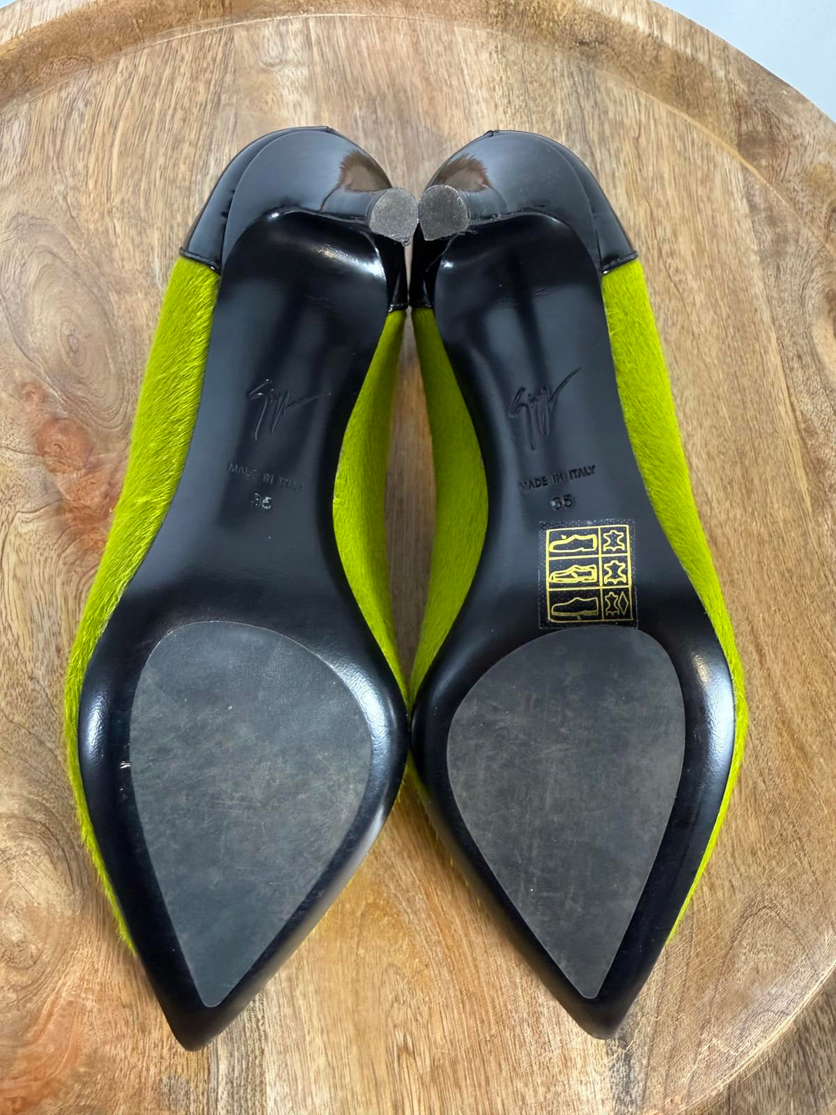 Giuseppe Zanotti Lime Green NWB Suede Black Patent Cap Toe Pointed Pumps Size 5