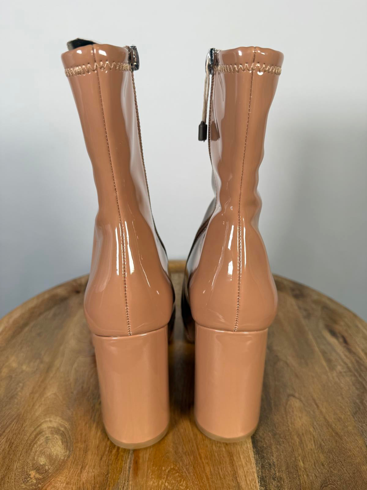 NWB Steve Madden Fulton Camel Patent Square Toe Mid-Calf Boots Size 8.5
